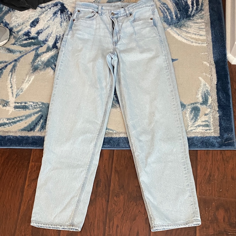 American Eagle Outfitters Light Wash Jeans